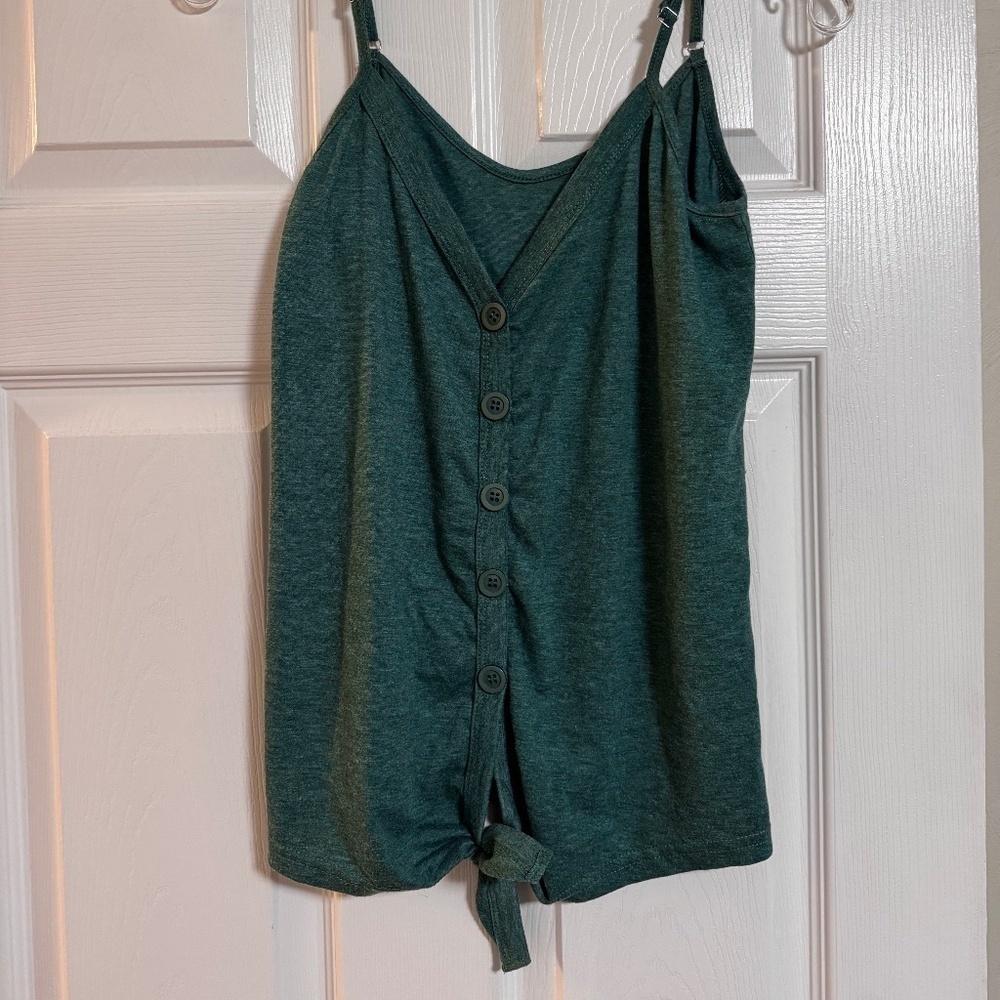 Ivvic Green tank